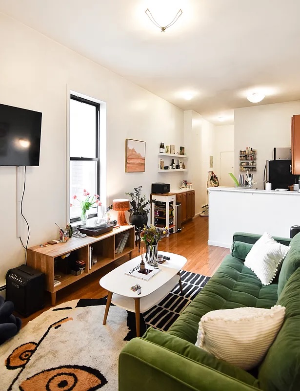 Quirky Hoboken Apartment - Image 3